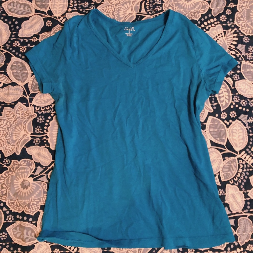 ☆ Falls Creek Blue V-Neck Tee ☆